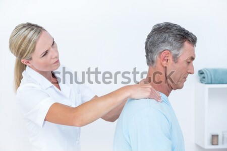 Foto stock: Médico · ouvido · paciente · clínica · homem