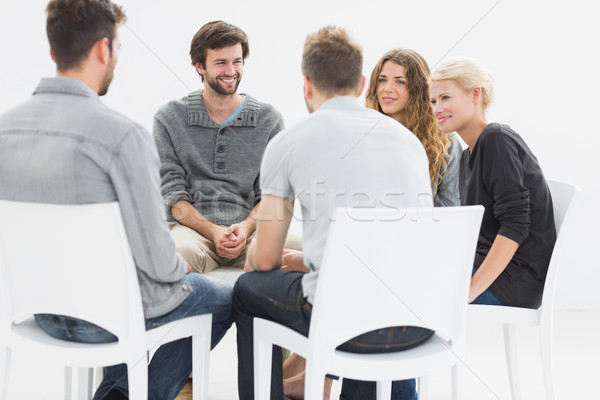 Groupe thérapie séance cercle thérapeute homme [[stock_photo]] © wavebreak_media