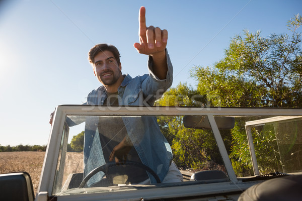 Homme véhicule jeune homme route [[stock_photo]] © wavebreak_media