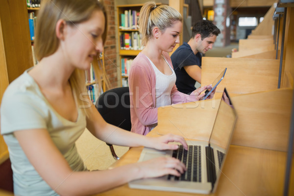 Stockfoto: Studenten · studeren · rij · studie · college · bibliotheek