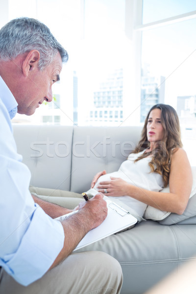 Nő beszél pszichiáter otthon megnyugtató férfi Stock fotó © wavebreak_media