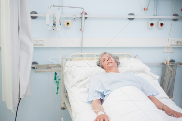 Ancianos paciente dormir médicos cama hospital Foto stock © wavebreak_media