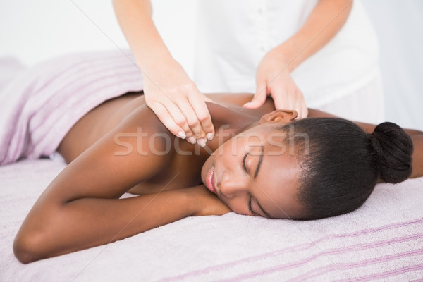 Hübsche Frau genießen Massage Frau Hotel Stock foto © wavebreak_media