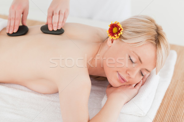 Ravi femme blonde massage chaud pierres spa [[stock_photo]] © wavebreak_media