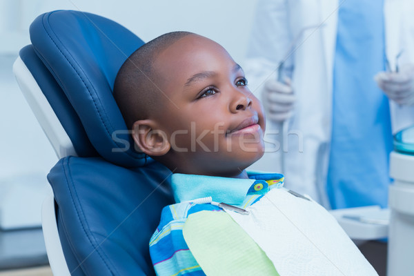 Chłopca czeka stomatologicznych egzamin widok z boku medycznych Zdjęcia stock © wavebreak_media