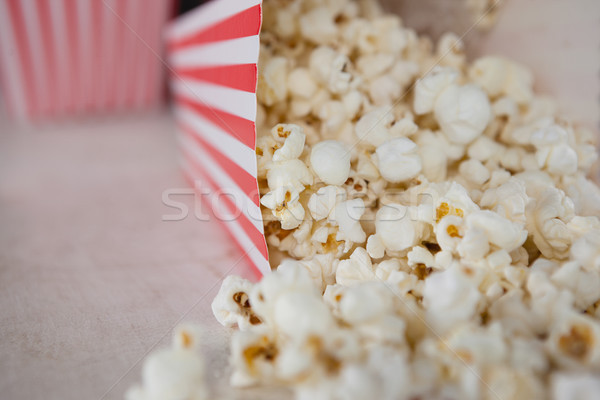 Popcorn table en bois papier rouge [[stock_photo]] © wavebreak_media
