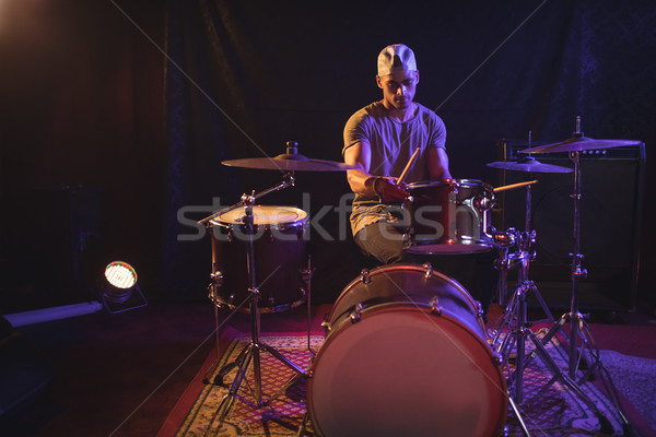 Mannelijke trommelaar discotheek ernstig muziek Stockfoto © wavebreak_media