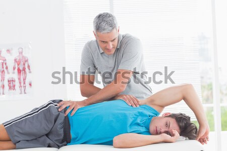 Dziewczyna pacjenta wykonywania odporność Zdjęcia stock © wavebreak_media