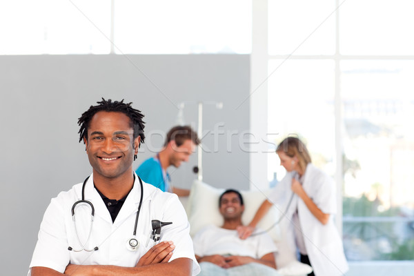 Foto stock: África · médico · colegas · sonriendo · sonrisa · mujeres