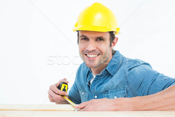 Foto stock: Masculino · carpinteiro · fita · retrato · feliz · branco
