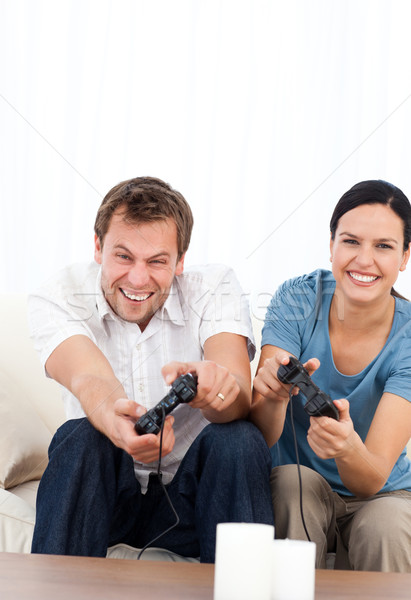 Emotionat om joc jocuri video prietena camera de zi Imagine de stoc © wavebreak_media