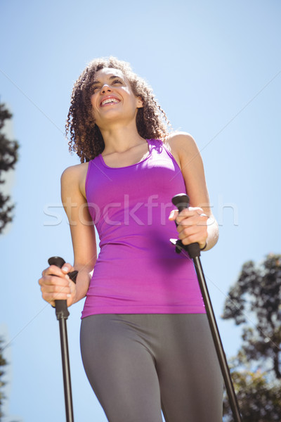 Fitt nő kirándulás park napos idő boldog Stock fotó © wavebreak_media