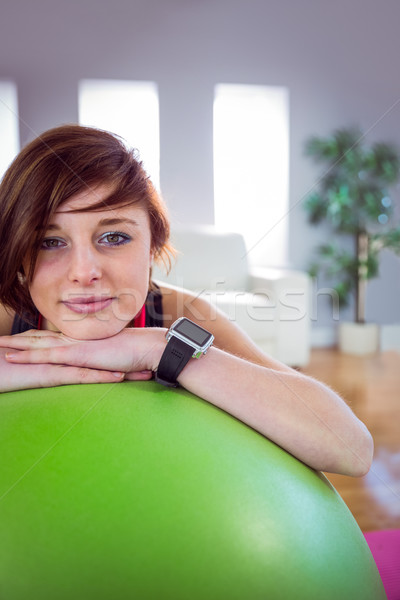 Encajar mujer ejercicio pelota casa Foto stock © wavebreak_media