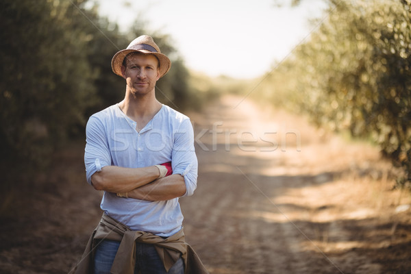 Joven pie camino de tierra granja retrato árbol Foto stock © wavebreak_media