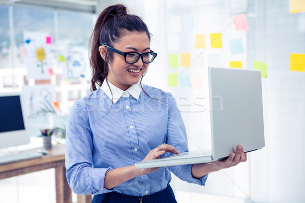 アジア 女性実業家 ラップトップを使用して オフィス 技術 ガラス ストックフォト © wavebreak_media