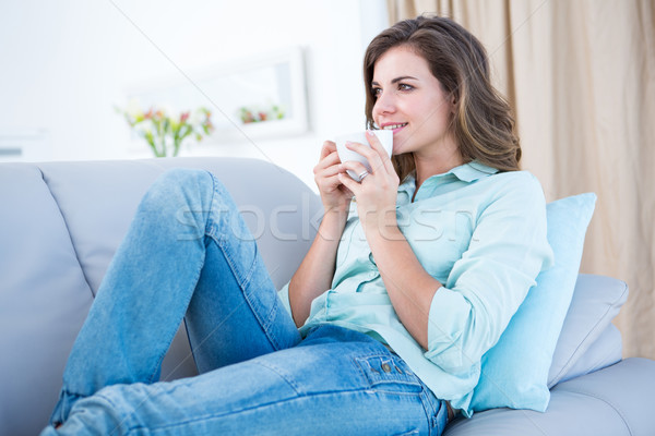 Vreedzaam vrouw drinken beker koffie home Stockfoto © wavebreak_media