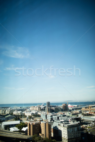 Paisaje urbano cielo azul vista ordenador agua Foto stock © wavebreak_media