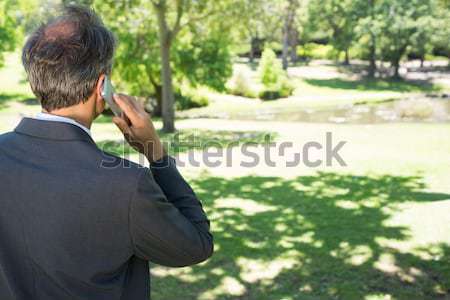 Meisje grootvader wijzend afstand bos man Stockfoto © wavebreak_media
