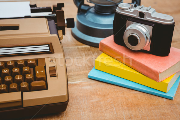 Oude camera schrijver hout Stockfoto © wavebreak_media