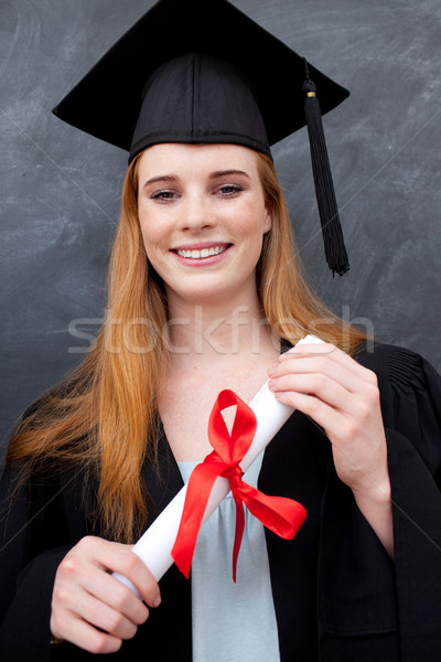 Portret tienermeisje vieren afstuderen klasse meisje Stockfoto © wavebreak_media