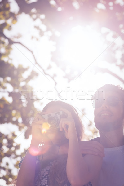 [[stock_photo]]: Cute · couple · photos · rétro · caméra