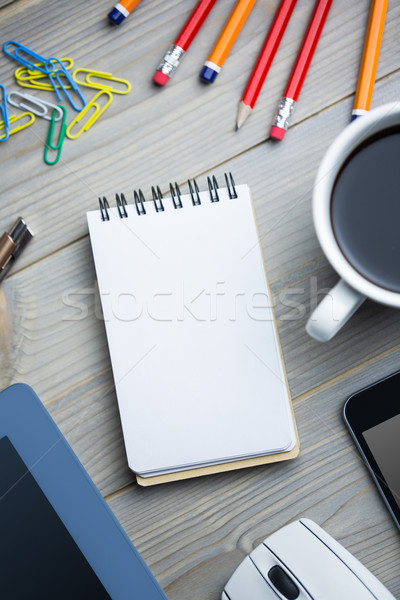 Notepad beker tablet smartphone muis kantoor Stockfoto © wavebreak_media