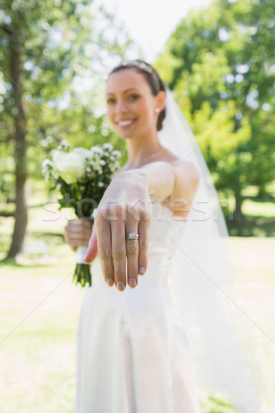 Menyasszony mutat jegygyűrű kert portré fiatal Stock fotó © wavebreak_media