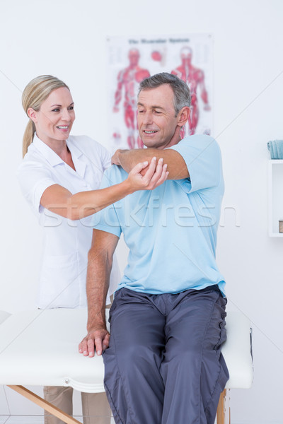 Médico homem braço médico escritório Foto stock © wavebreak_media