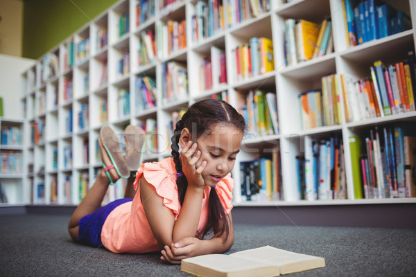 Mädchen Lesung Buch Bibliothek glücklich Kind Stock foto © wavebreak_media