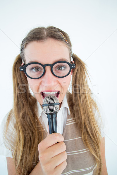 Foto stock: Feliz · cantando · micrófono · blanco · moda