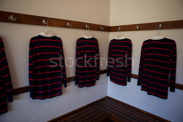 Rögbi pólók akasztás ruhaakasztó szekrényes öltöző égbolt Stock fotó © wavebreak_media