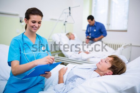 Arzt Patienten besuchen Mann Kind Krankenhaus Stock foto © wavebreak_media