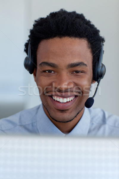 Stockfoto: Portret · glimlachend · zakenman · call · center · werken · computer