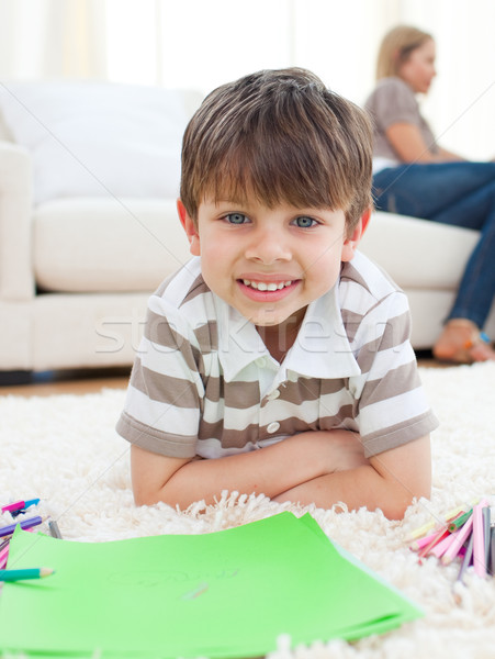 Portré kicsi fiú rajz padló nappali Stock fotó © wavebreak_media
