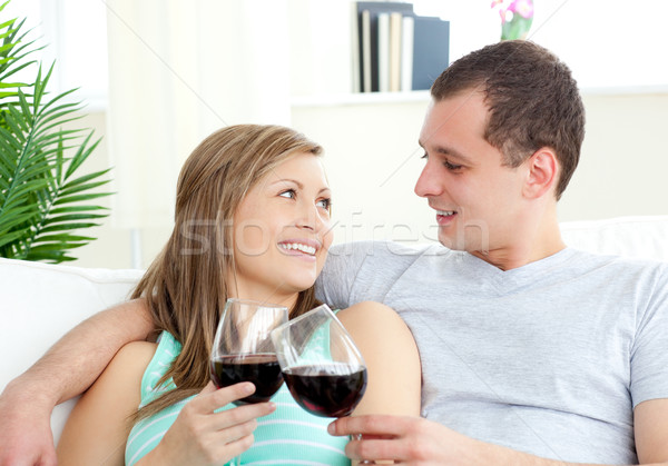 Portret liefhebbend drinken rode wijn home Stockfoto © wavebreak_media