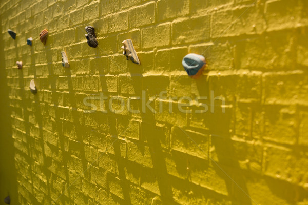 Fotograma completo tiro amarillo escalada pared escuela Foto stock © wavebreak_media