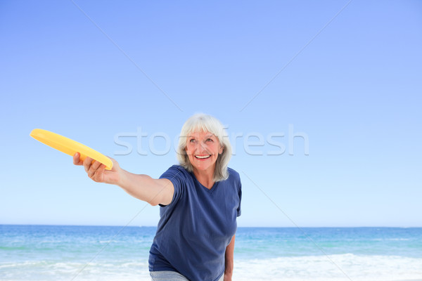 Spielen Frau Strand Meer Sommer Stock foto © wavebreak_media