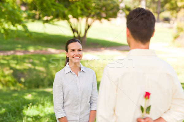 Foto stock: Hombre · ofrecimiento · aumentó · compañera · sonrisa · amor