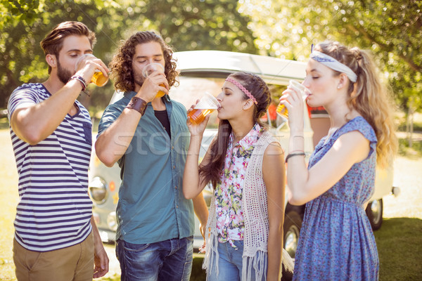 Hipster Freunde Bier zusammen Auto Natur Stock foto © wavebreak_media