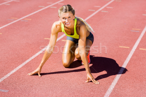 女性 選手 準備 実行 を実行して トラック ストックフォト © wavebreak_media
