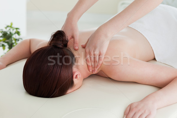 Mulher jovem ombro massagem homem mulheres Foto stock © wavebreak_media