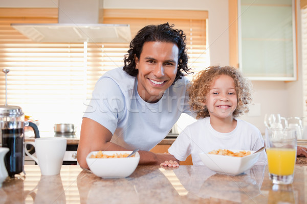 Foto d'archivio: Giovani · padre · figlia · cereali · cucina · insieme