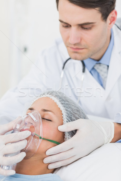 Homme patient artificielle ventilation jeunes hôpital [[stock_photo]] © wavebreak_media