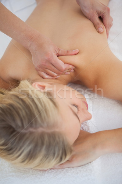 Ziemlich genießen Massage Frau Stock foto © wavebreak_media