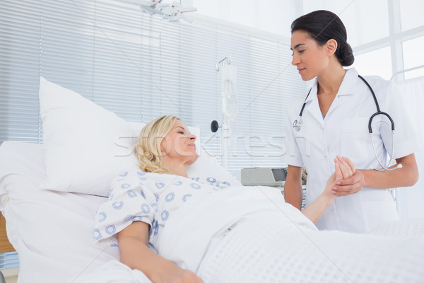 醫生 關心 病人 醫院 房間 商業照片 © wavebreak_media