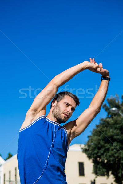 élégant athlète ciel bleu ville arbre [[stock_photo]] © wavebreak_media
