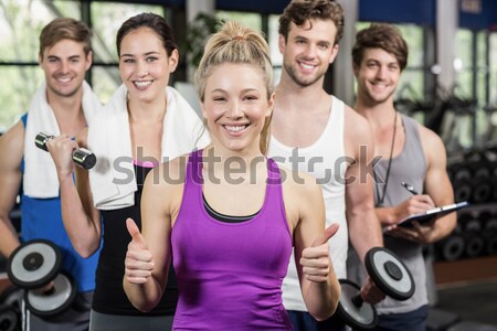 [[stock_photo]]: Athlétique · souriant · femmes · posant · crossfit