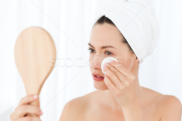 Stockfoto: Aantrekkelijke · vrouw · make-up · ruimte · badkamer · huid · vrouwelijke