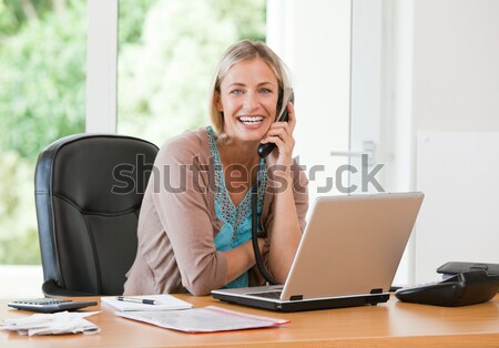 Foto stock: Mujer · de · trabajo · ordenador · casa · feliz · portátil
