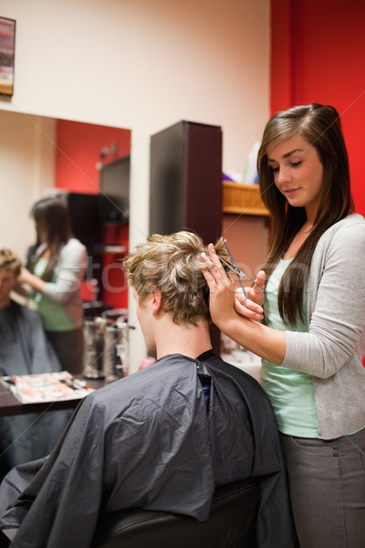 Portrait femme cheveux ciseaux [[stock_photo]] © wavebreak_media